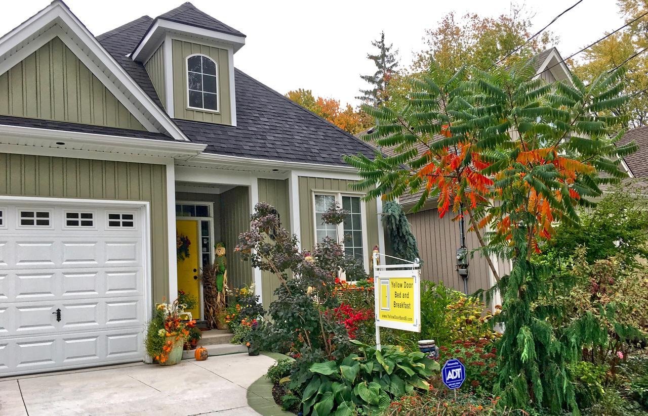 Yellow Door Bed And Breakfast Fort Erie Exterior photo